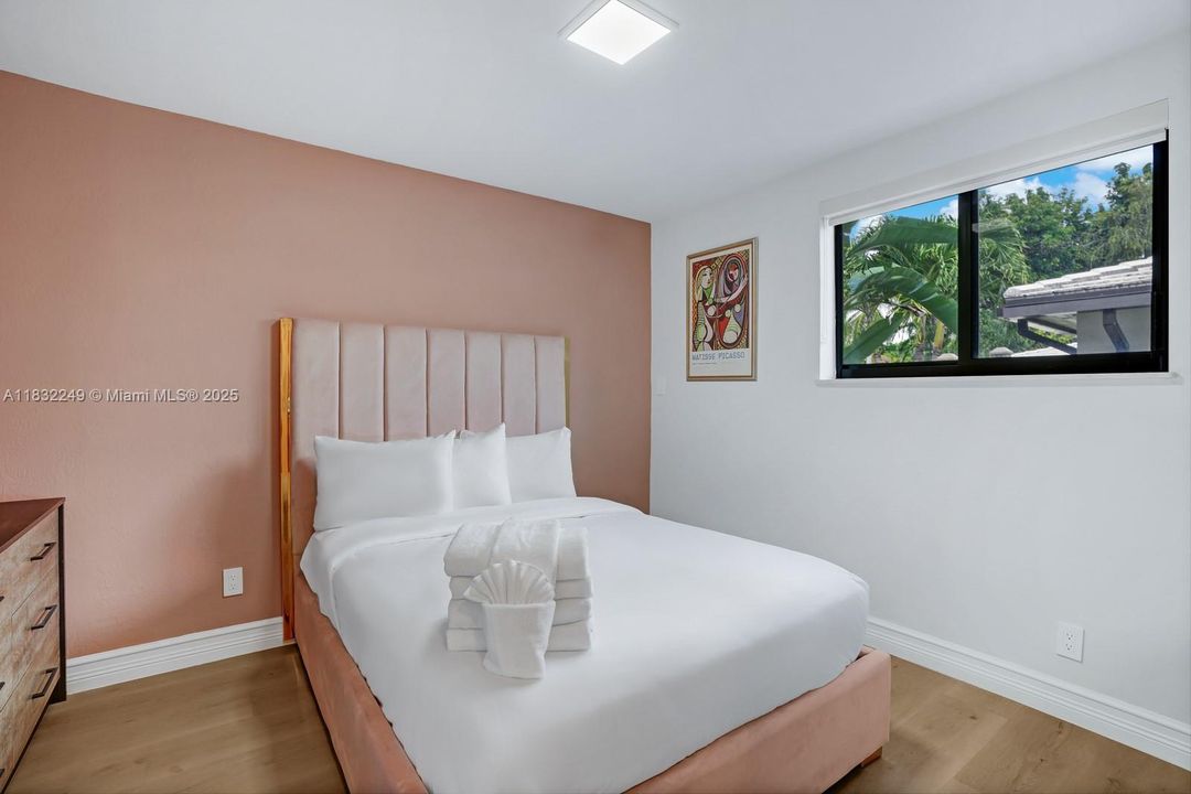 En Venta: $6,290,000 (5 camas, 5 baños, 4632 Pies cuadrados)