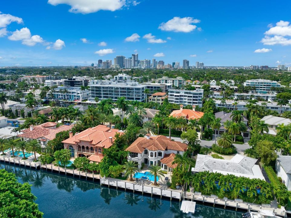 En Venta: $6,290,000 (5 camas, 5 baños, 4632 Pies cuadrados)