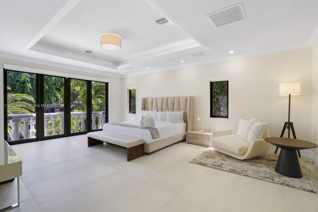 En Venta: $6,290,000 (5 camas, 5 baños, 4632 Pies cuadrados)