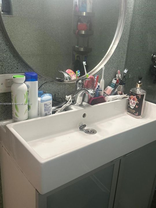 Недавно арендовано: $2,050 (1 спален, 1 ванн, 830 Квадратных фут)