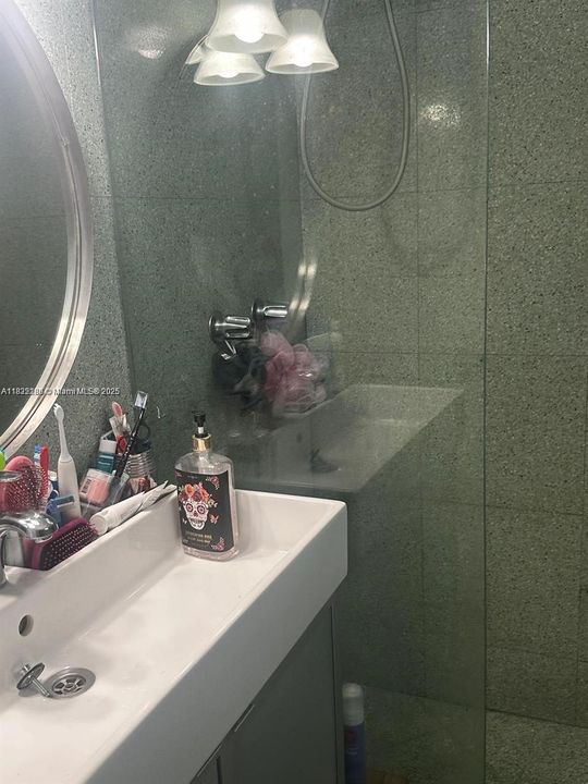 Недавно арендовано: $2,050 (1 спален, 1 ванн, 830 Квадратных фут)