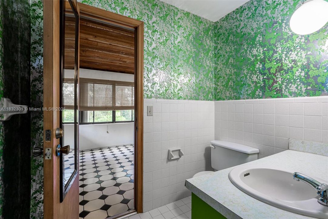 En Venta: $1,500,000 (5 camas, 3 baños, 2722 Pies cuadrados)