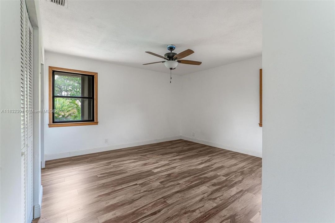 En Venta: $1,500,000 (5 camas, 3 baños, 2722 Pies cuadrados)