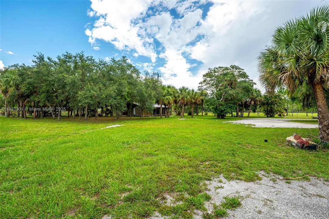 En Venta: $1,500,000 (5 camas, 3 baños, 2722 Pies cuadrados)