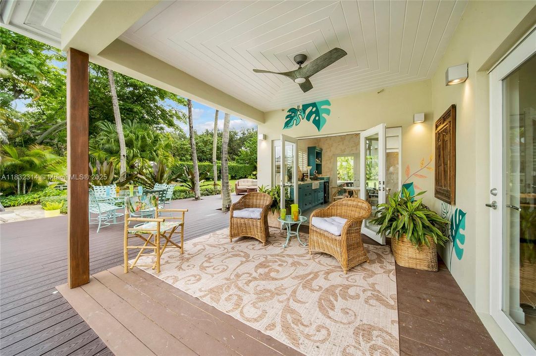 В аренду: $15,750 (5 спален, 4 ванн, 4328 Квадратных фут)