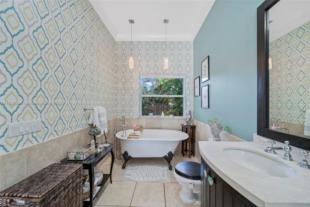 В аренду: $15,750 (5 спален, 4 ванн, 4328 Квадратных фут)