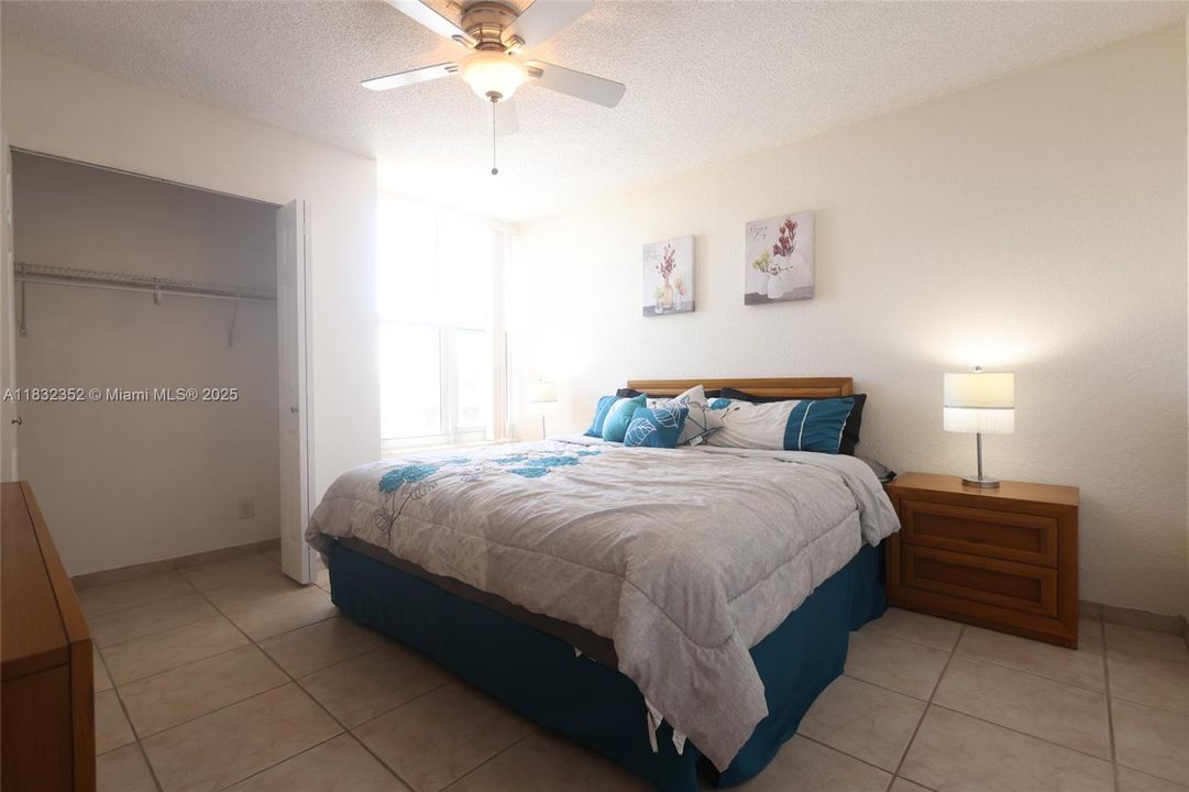 Active With Contract: $3,350 (2 beds, 2 baths, 864 Square Feet)