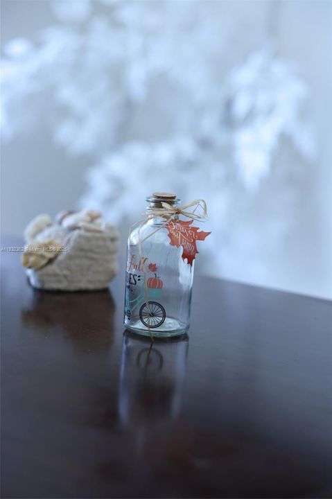 Active With Contract: $3,350 (2 beds, 2 baths, 864 Square Feet)