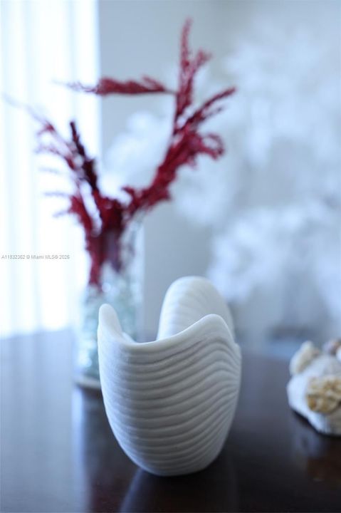 Active With Contract: $3,350 (2 beds, 2 baths, 864 Square Feet)