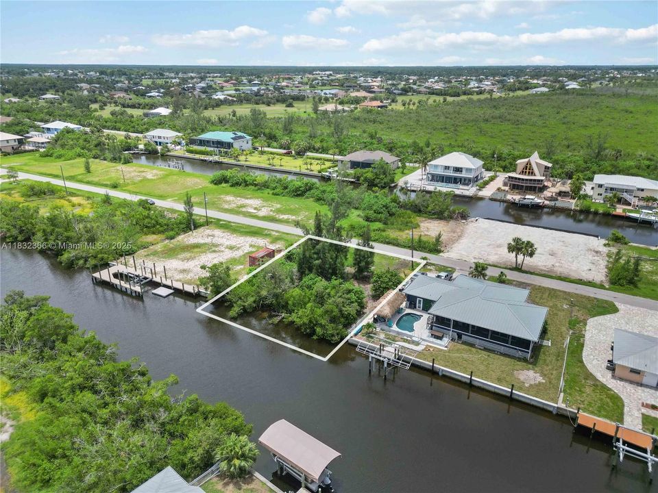 待售: $198,000 (0.25 acres)