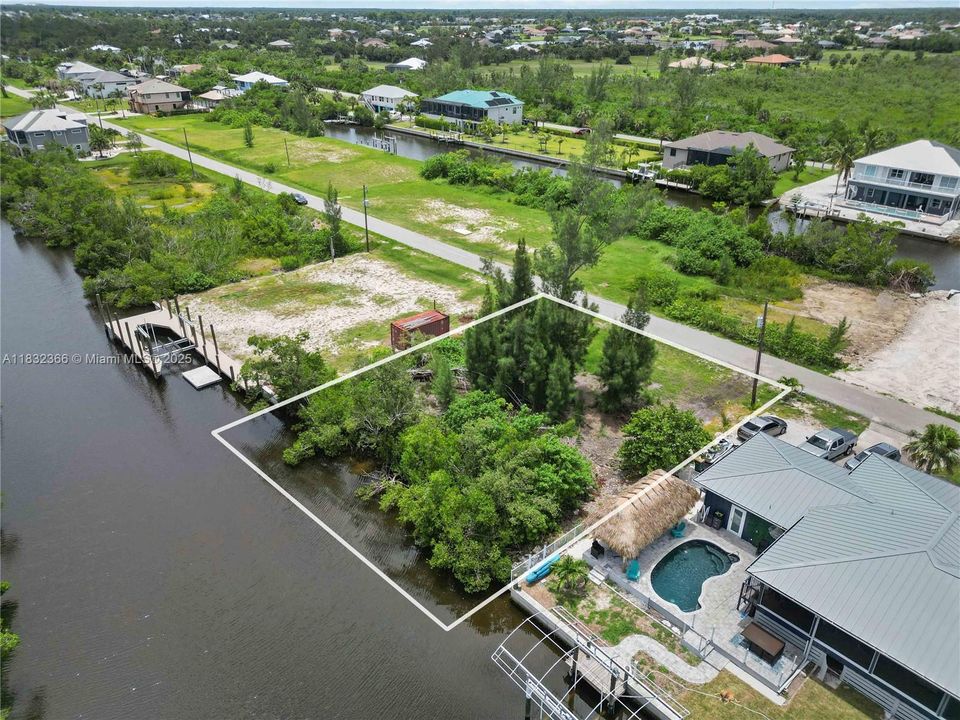 待售: $198,000 (0.25 acres)