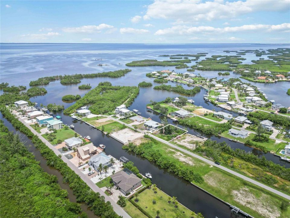 待售: $198,000 (0.25 acres)