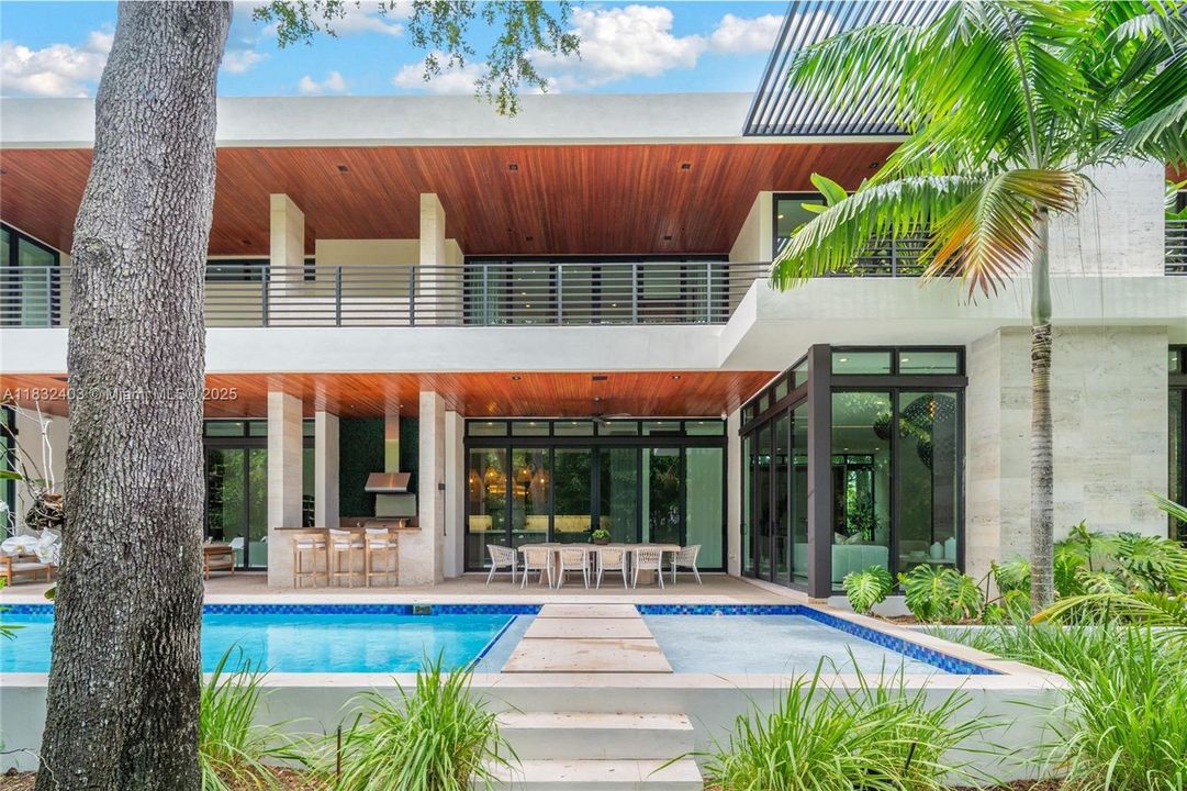 En Venta: $10,900,000 (6 camas, 7 baños, 6265 Pies cuadrados)