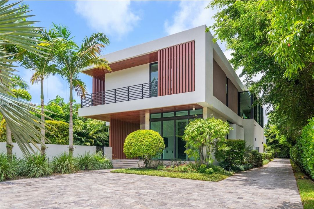 En Venta: $10,900,000 (6 camas, 7 baños, 6265 Pies cuadrados)