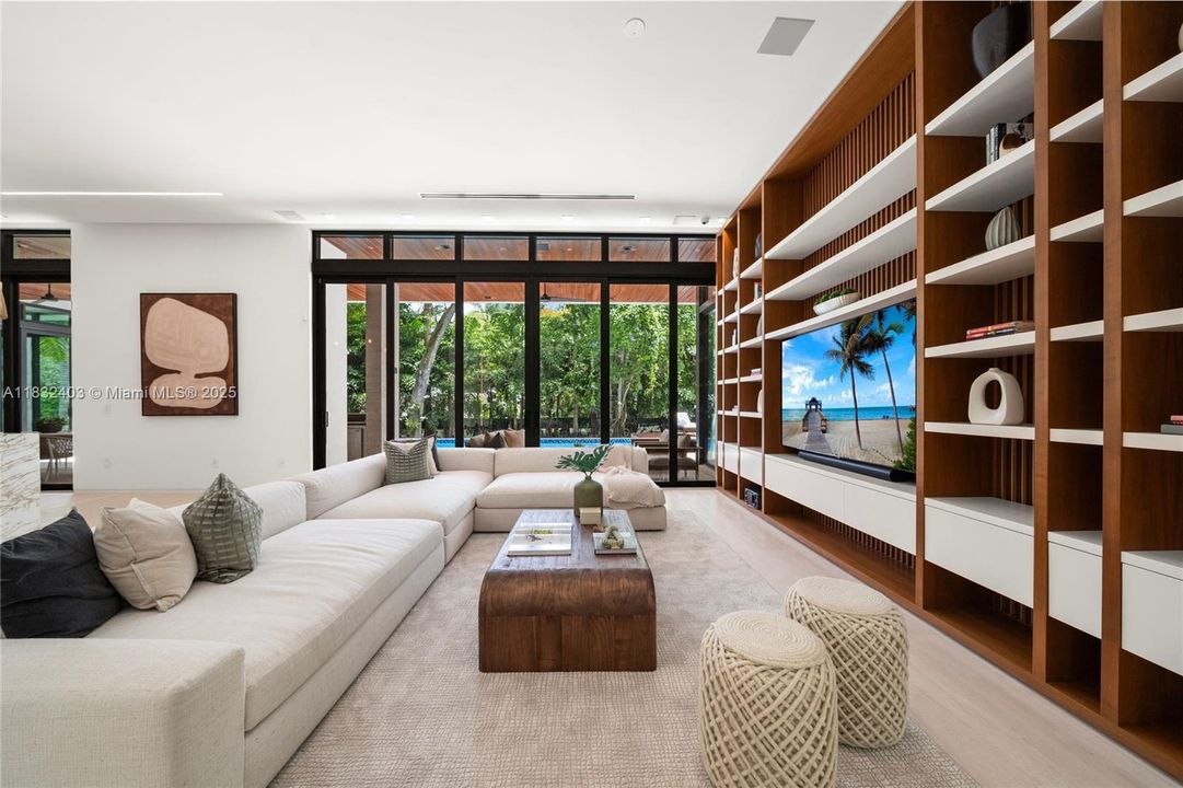 En Venta: $10,900,000 (6 camas, 7 baños, 6265 Pies cuadrados)