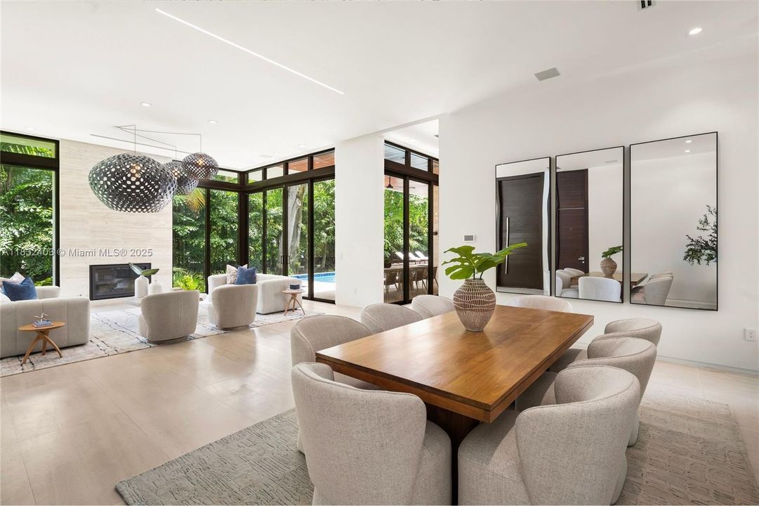 En Venta: $10,900,000 (6 camas, 7 baños, 6265 Pies cuadrados)