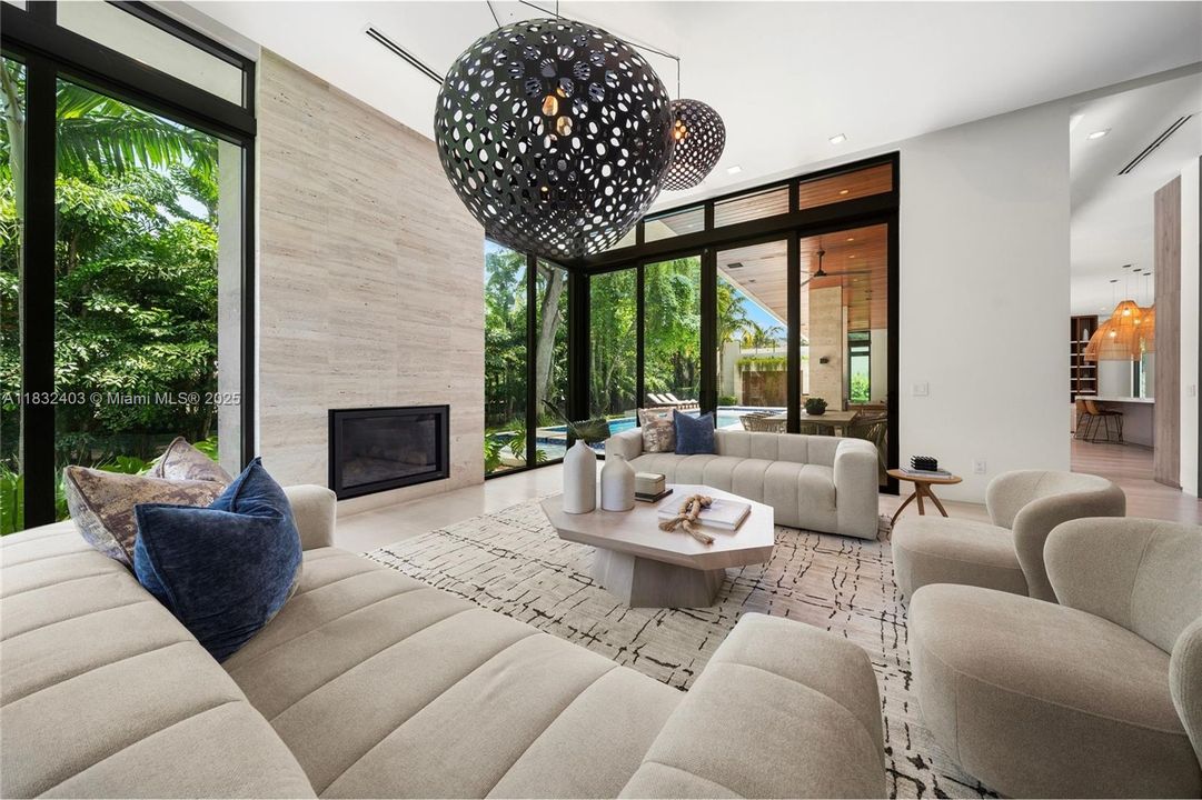 En Venta: $10,900,000 (6 camas, 7 baños, 6265 Pies cuadrados)