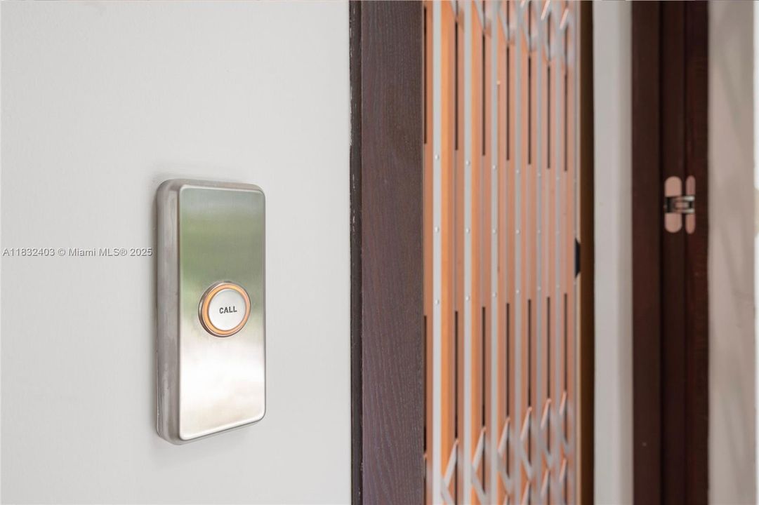 En Venta: $10,900,000 (6 camas, 7 baños, 6265 Pies cuadrados)