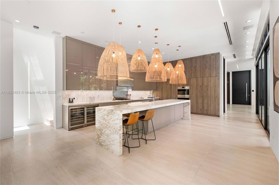 En Venta: $10,900,000 (6 camas, 7 baños, 6265 Pies cuadrados)