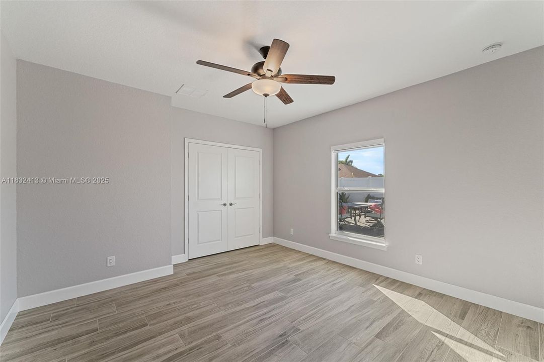 Recently Rented: $4,000 (6 beds, 3 baths, 2850 Square Feet)