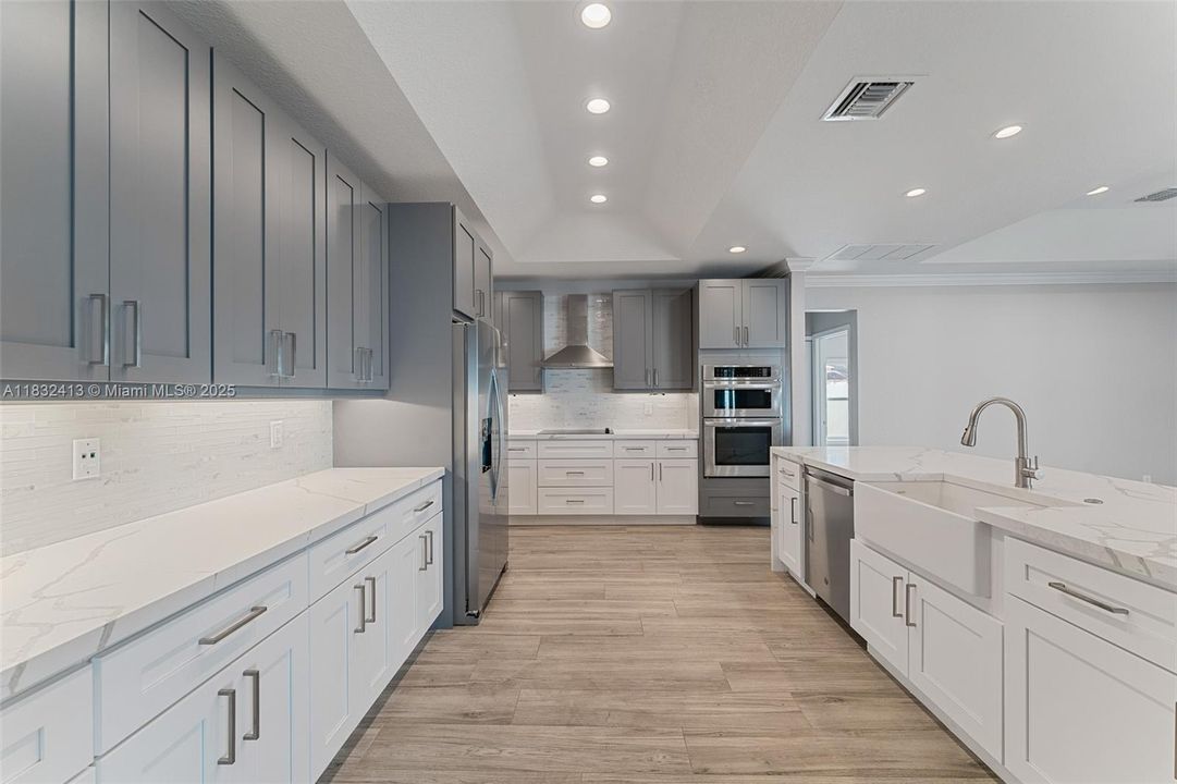 Recently Rented: $4,000 (6 beds, 3 baths, 2850 Square Feet)