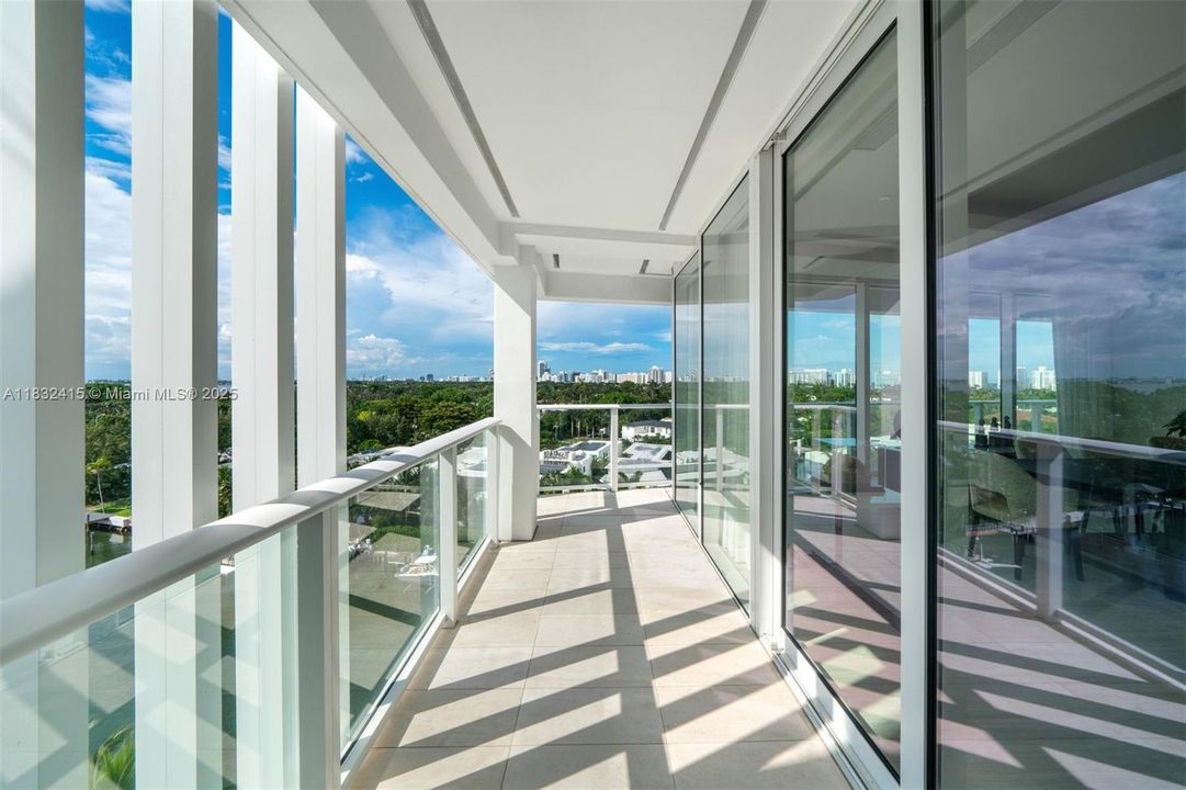 Active With Contract: $55,000 (3 beds, 3 baths, 3173 Square Feet)