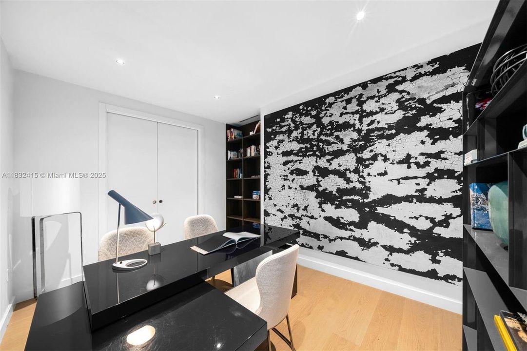 Active With Contract: $55,000 (3 beds, 3 baths, 3173 Square Feet)