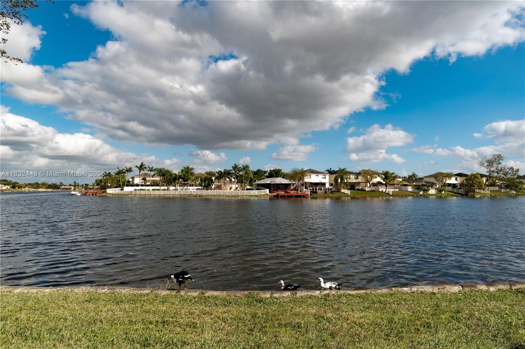 For Sale: $495,000 (3 beds, 2 baths, 1588 Square Feet)