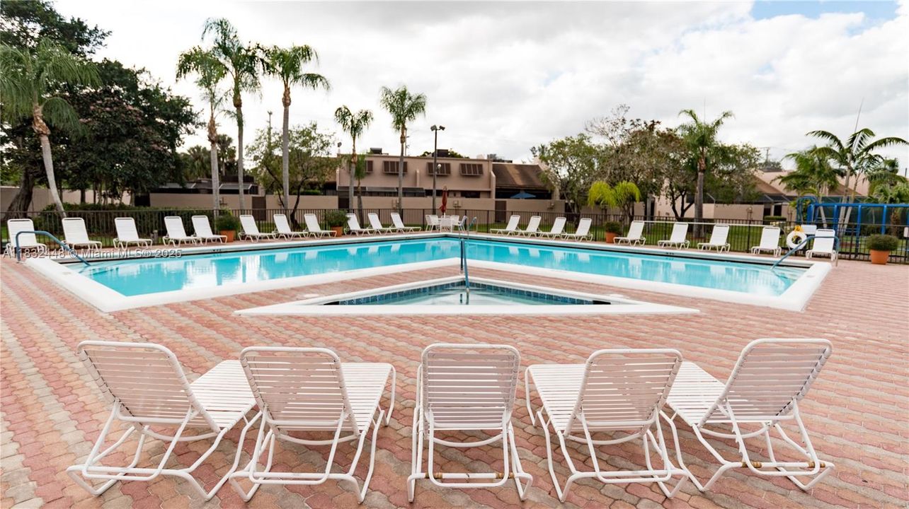 For Sale: $495,000 (3 beds, 2 baths, 1588 Square Feet)