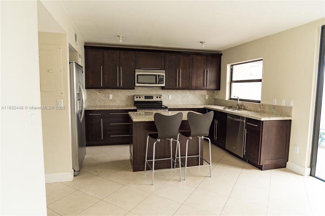 For Sale: $495,000 (3 beds, 2 baths, 1588 Square Feet)