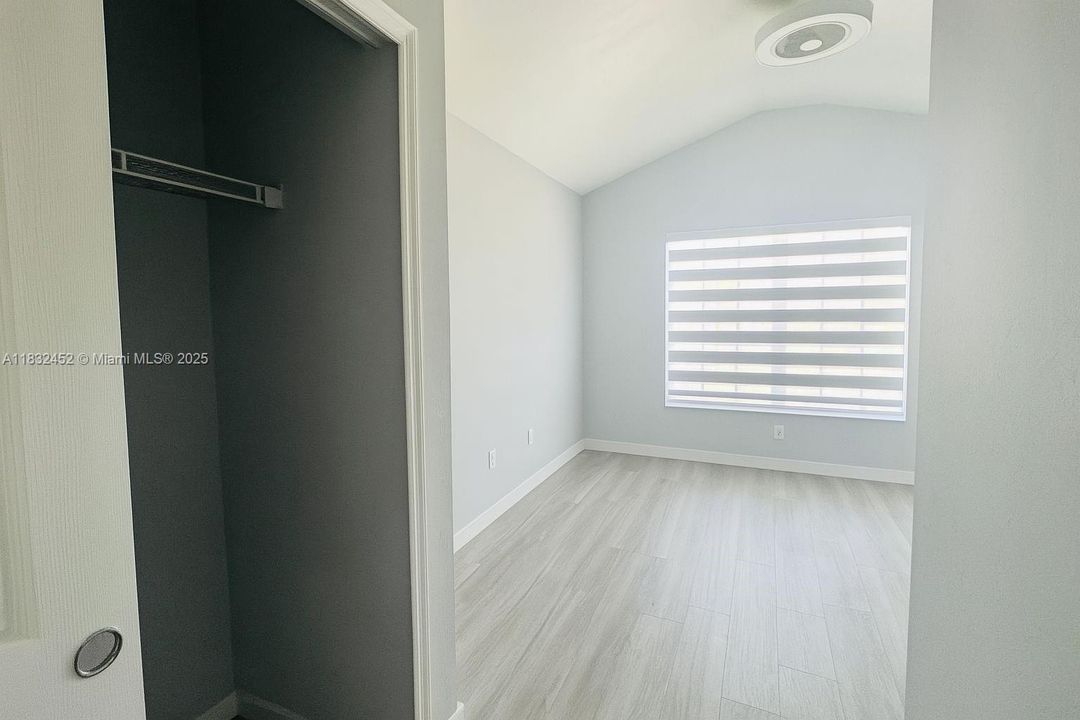 Recently Rented: $2,300 (3 beds, 2 baths, 0 Square Feet)