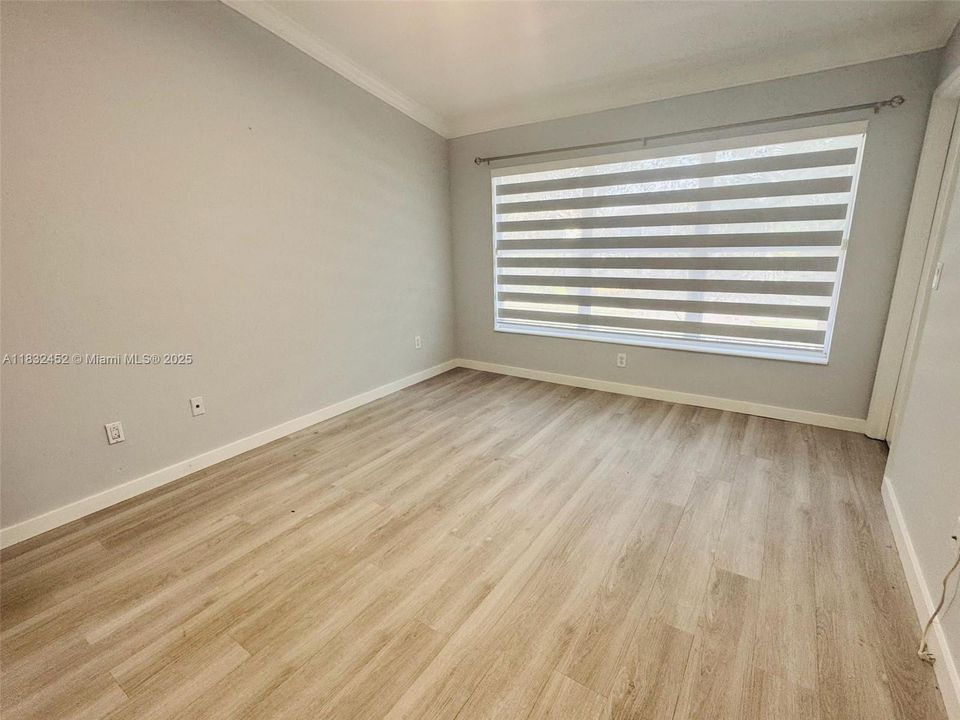 Recently Rented: $2,300 (3 beds, 2 baths, 0 Square Feet)