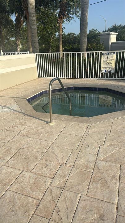 Recently Rented: $2,300 (3 beds, 2 baths, 0 Square Feet)