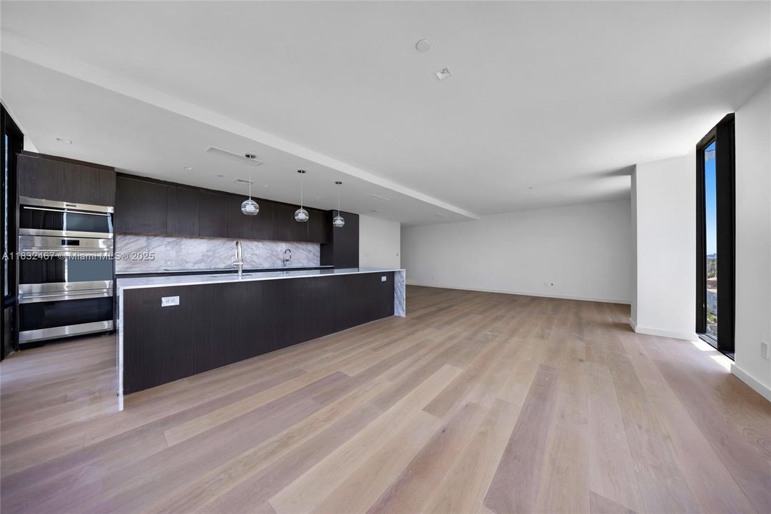 En Venta: $2,357,000 (2 camas, 2 baños, 1732 Pies cuadrados)