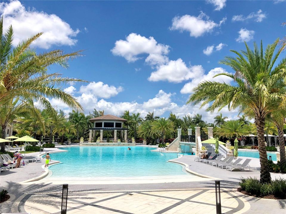 For Sale: $460,000 (3 beds, 2 baths, 1236 Square Feet)