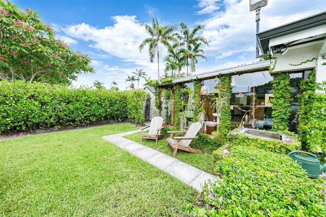 Recently Sold: $1,250,000 (4 beds, 2 baths, 2084 Square Feet)