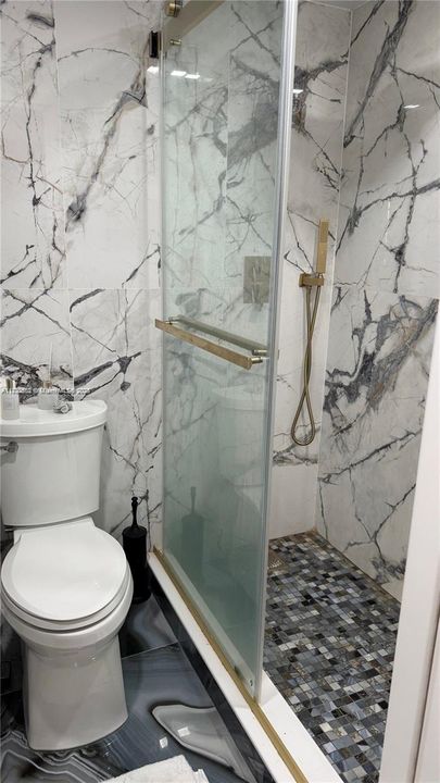 Recently Rented: $3,600 (3 beds, 2 baths, 1481 Square Feet)