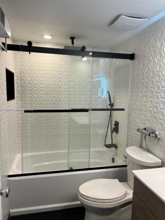 Recently Rented: $3,600 (3 beds, 2 baths, 1481 Square Feet)