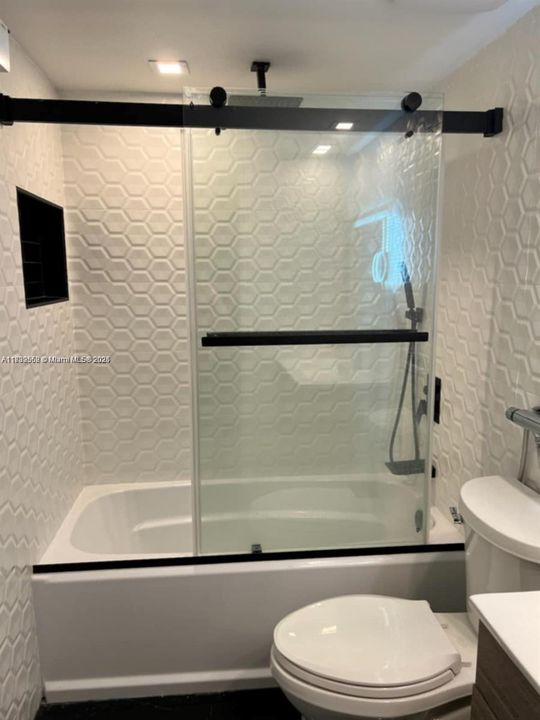 Recently Rented: $3,600 (3 beds, 2 baths, 1481 Square Feet)