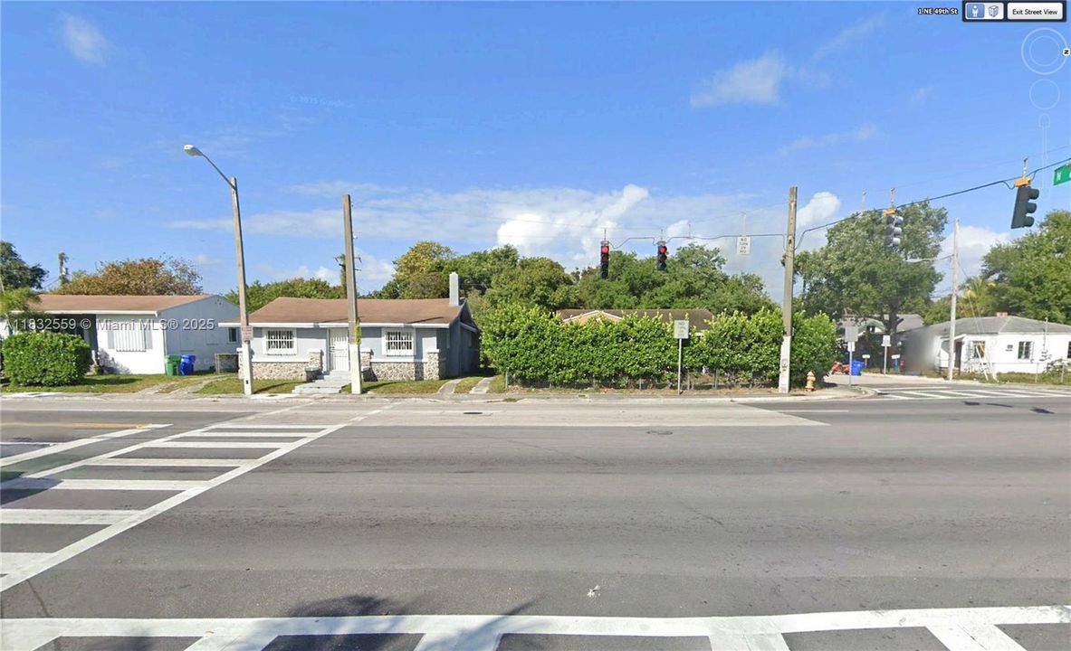 Activo con contrato: $1,999,999 (0 camas, 0 baños, 0 Pies cuadrados)