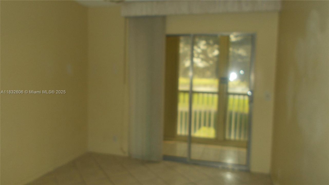 На продажу: $125,000 (2 спален, 1 ванн, 953 Квадратных фут)