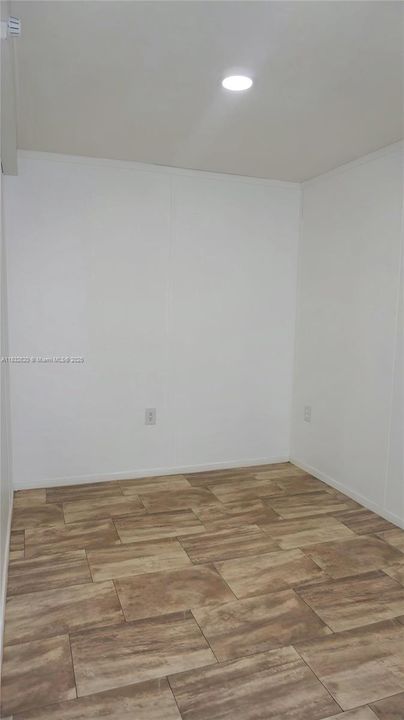 En Venta: $245,000 (3 camas, 2 baños, 1000 Pies cuadrados)