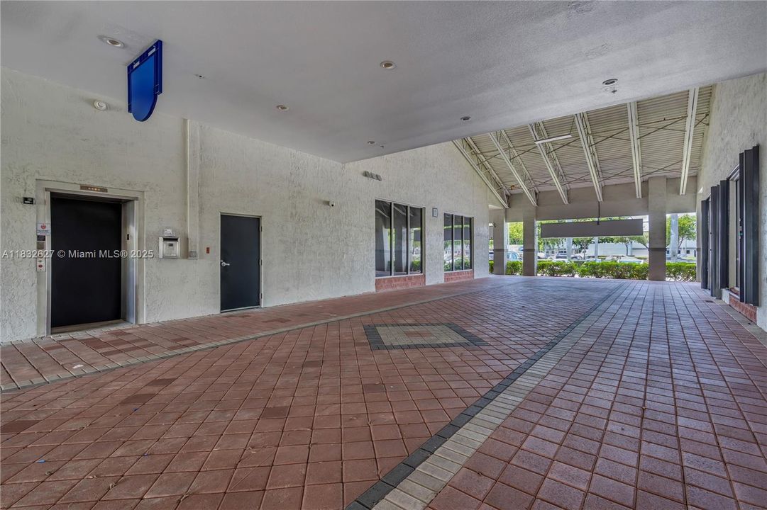 Недавно арендовано: $55 (0 спален, 0 ванн, 0 Квадратных фут)