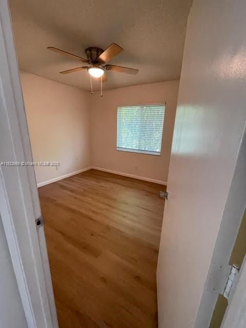 合同活跃: $3,595 (4 贝兹, 2 浴室, 1740 平方英尺)