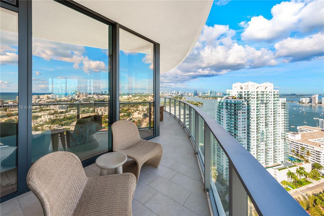 Recently Rented: $40,000 (4 beds, 4 baths, 2615 Square Feet)