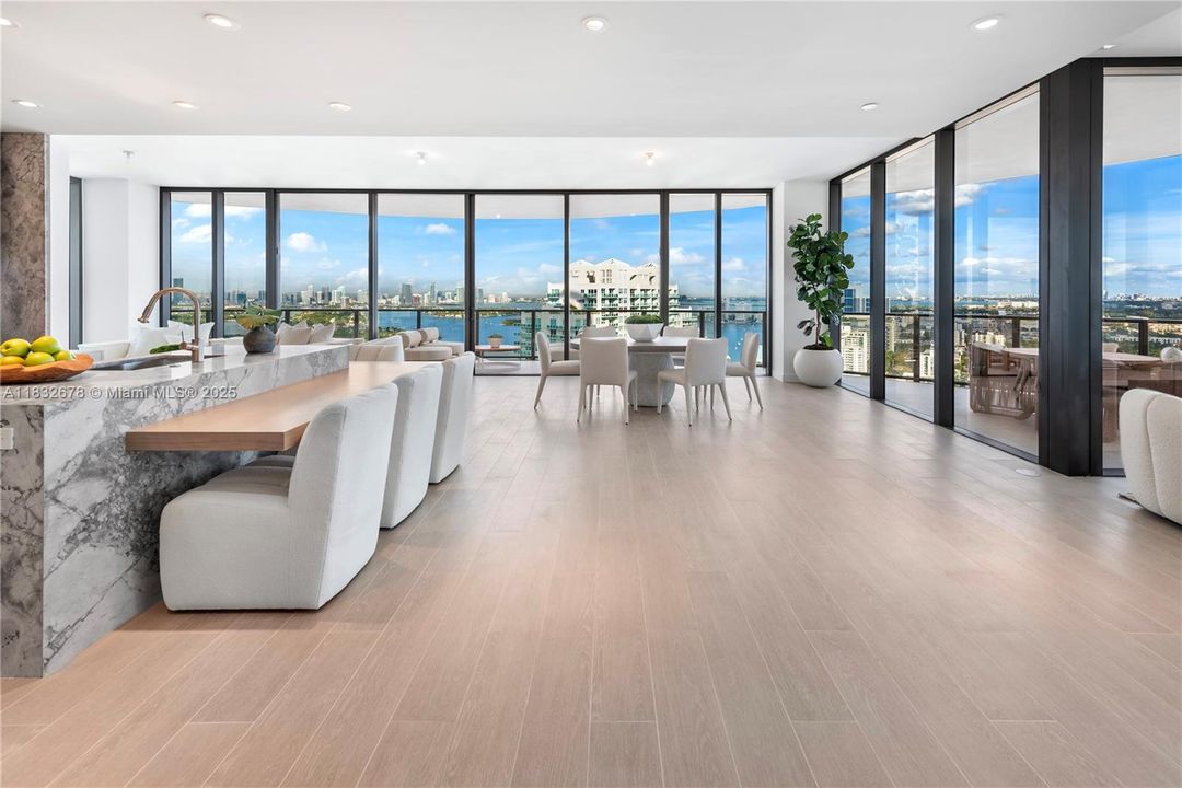 Recently Rented: $40,000 (4 beds, 4 baths, 2615 Square Feet)