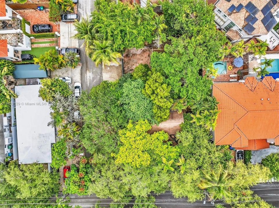 For Sale: $3,100,000 (4 beds, 2 baths, 2056 Square Feet)