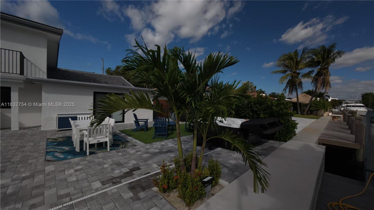 В аренду: $20,000 (4 спален, 4 ванн, 2412 Квадратных фут)