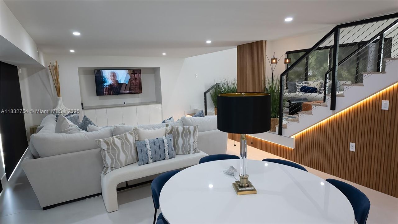 В аренду: $20,000 (4 спален, 4 ванн, 2412 Квадратных фут)