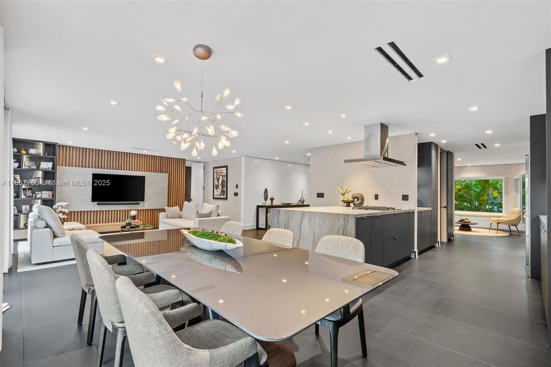 En Venta: $7,500,000 (4 camas, 3 baños, 3180 Pies cuadrados)